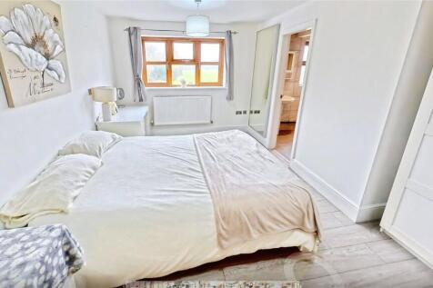 Mster Bedroom