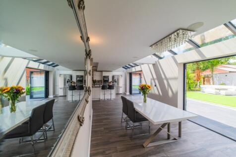 Award-winning Media team on EVERY Listing_6