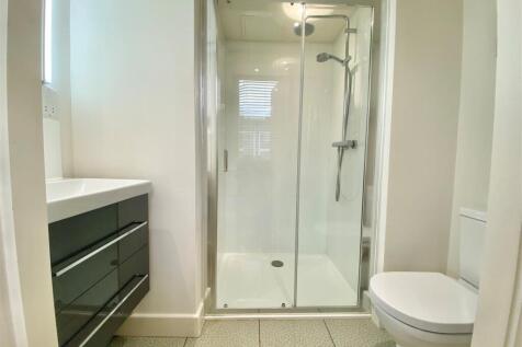 Shower room.jpg