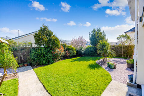 A11 - 4 The Precinct Kingsbridge - 260319