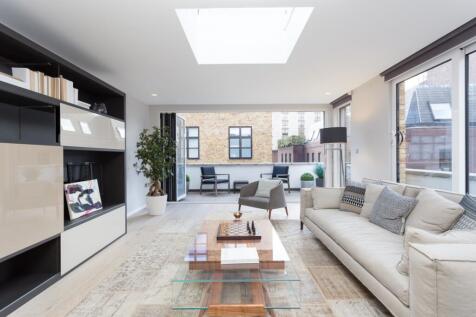 Occupying the top two floors of a sympathetically refurbished former warehouse in the heart of London?s Theatreland, this fantastic three bedroom penthouse apartment offers airy contemporary accommoda