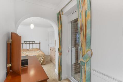 2 Poplar Close, Banbury-23.jpg