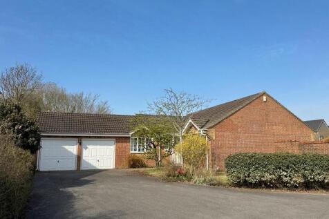 3 bedroom detached bungalow