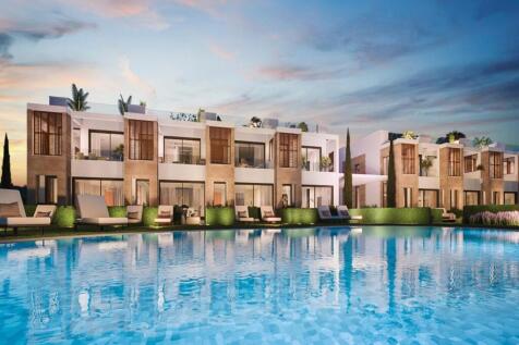 Newly built terraced house with communal pool