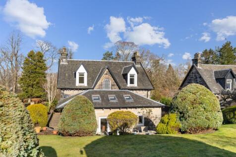 4 bed, 2 bath Detached in Glasgow - Photo 37