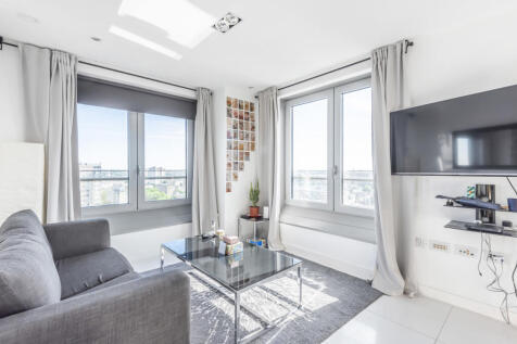 A simply stunning 1 bedroom flat with glorious views situated on the 16th floor of a highly sought after luxury development located minutes from Regents Park. Offered furnished and available from the