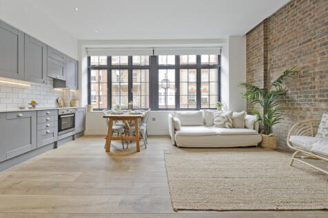 Stylish Two-Bedroom Apartment in Fitzrovia A beautifully presented two-bedroom first-floor apartment set within Printworks House, an exclusive boutique development of just three apartments on Great