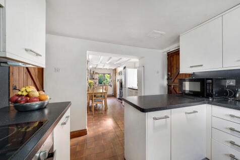 HURST COTTAGE-35.jpg