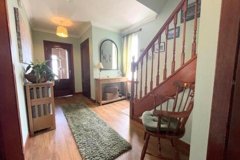 IMG-20250506-WA00...