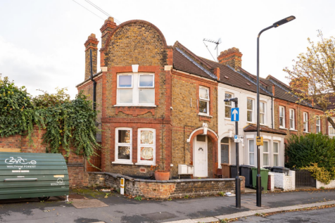 Clementina Road, E10