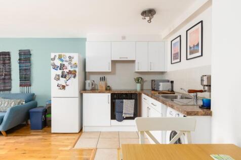 63 st peters court_dec-6.jpg