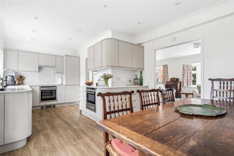 Dining Area/Kitchen