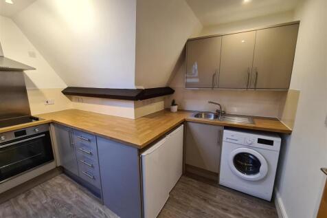 Kitchen 1.jpg