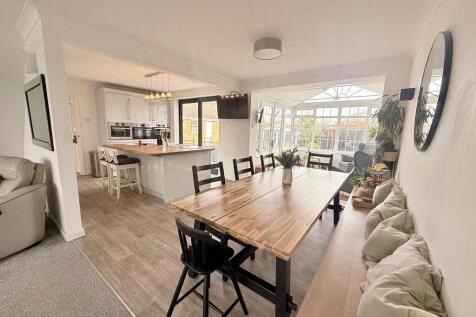 7a26970b-f6e2-402...