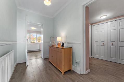 117 Knutsford Road15.jpg