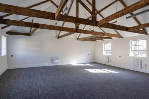 Studio 1.04