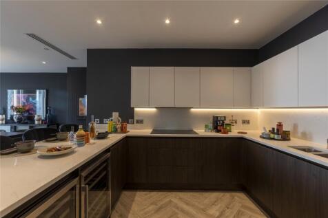 3 bed, 4 bath Penthouse in Manchester - Photo 11