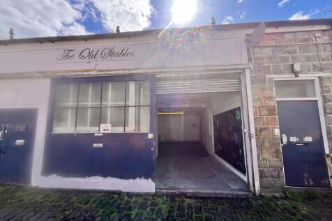 Light Industrial to rent in harrogate
