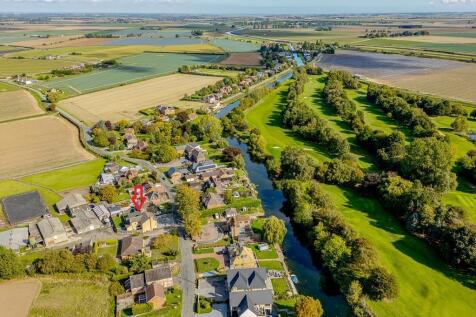 90 Seas End Road.jpg