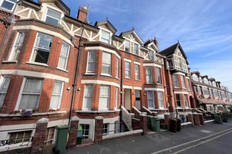 1 Bed Unfurnished Flat