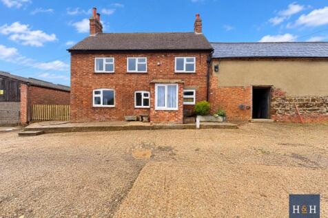 3 Bedroom Detached in NN6 8LP