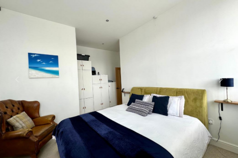 Owners Photos When Furnished