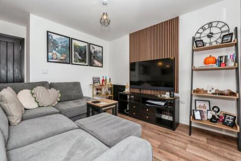 pbox-IMG.jpg