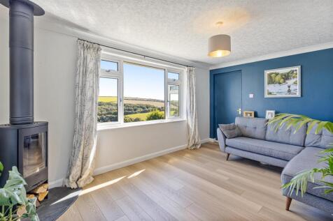 A15 - 13 Town Park, Loddiswell - 250922.jpg