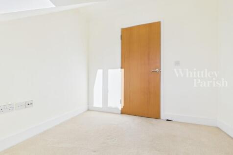 CAM04332G0-PR0515...