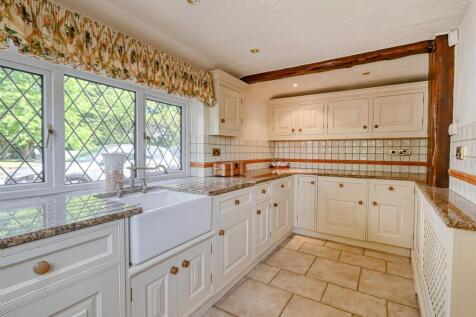 Hallonsford Cottage-24.jpg