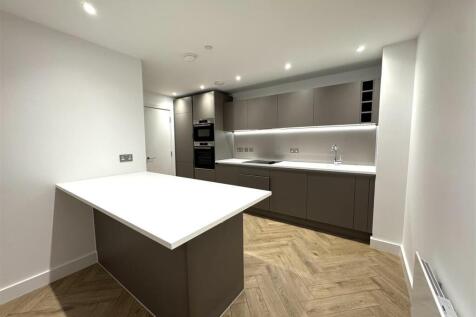 Kitchen Pic 2.jpeg