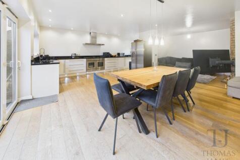 Kitchen/Living/Diner