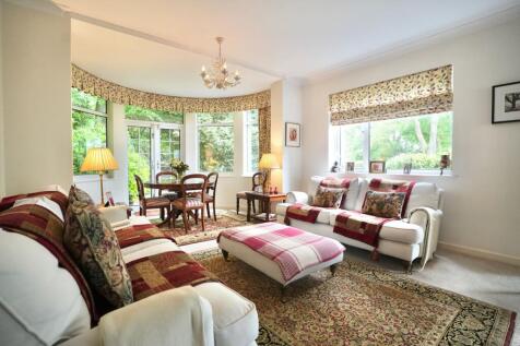 Drawing Room/Dining Room