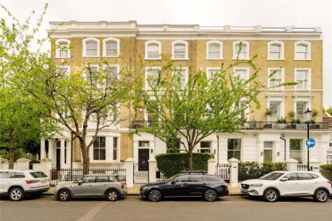 Elegant five-bedroom Victorian house with substantial garden near Chelsea