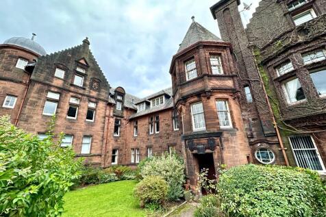 2 Bedroom Flat in PA2 6DB