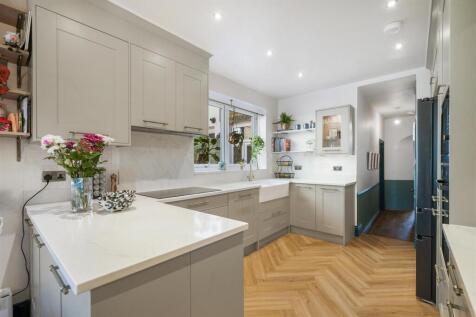 8 Blashford Street - B1HOC2AFNGCGYM2c3cws.jpg