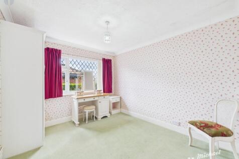 CAM03218G0-PR0723-STILL007