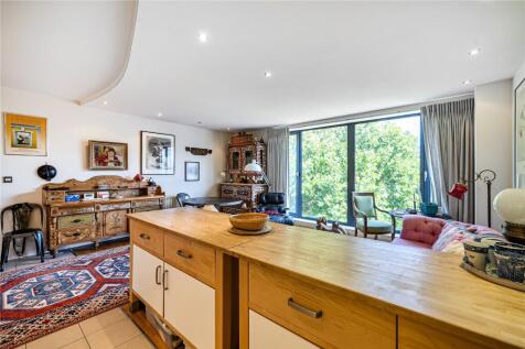 Reception/Kitchen