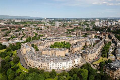 9 bed, 6 bath Terraced in Glasgow - Photo 2
