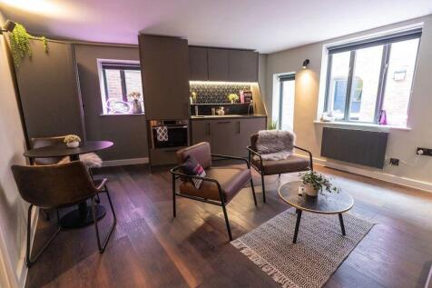 Kitchen/Living Area