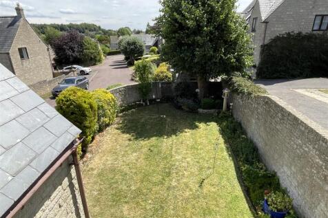 Front Garden overview.JPG