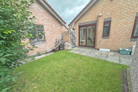 Back Garden View 2.jpg