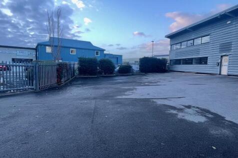 Office to rent in skipton