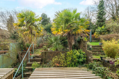 1385133-8-6925baa...