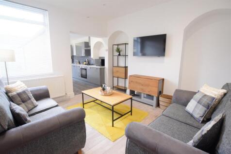 4 Bedroom Terraced in LN5 7SJ