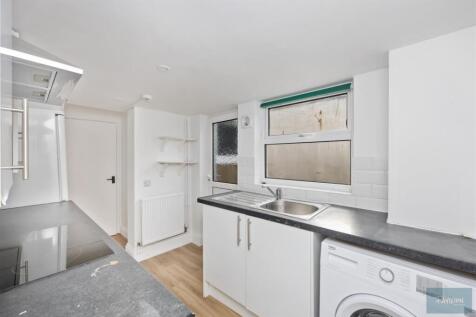 Surrey Street 6-015.jpg