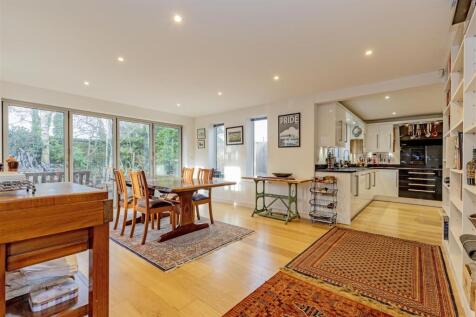 Dining/Family Room