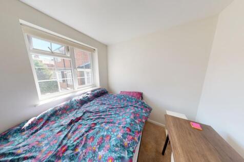 25-Bluecoat-Close-07112022_143608