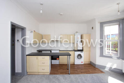 104a Morden Rd-12.jp