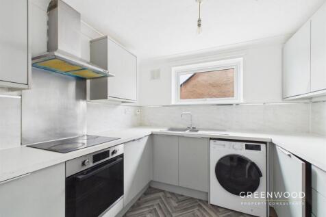 CAM01514G0-PR0199-STILL003.jpg